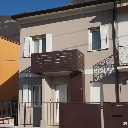 Apartment Little House Pove del Grappa